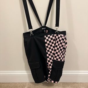 Hot Topic Black & Pink Split Checkered Suspender Shorts- Size Large